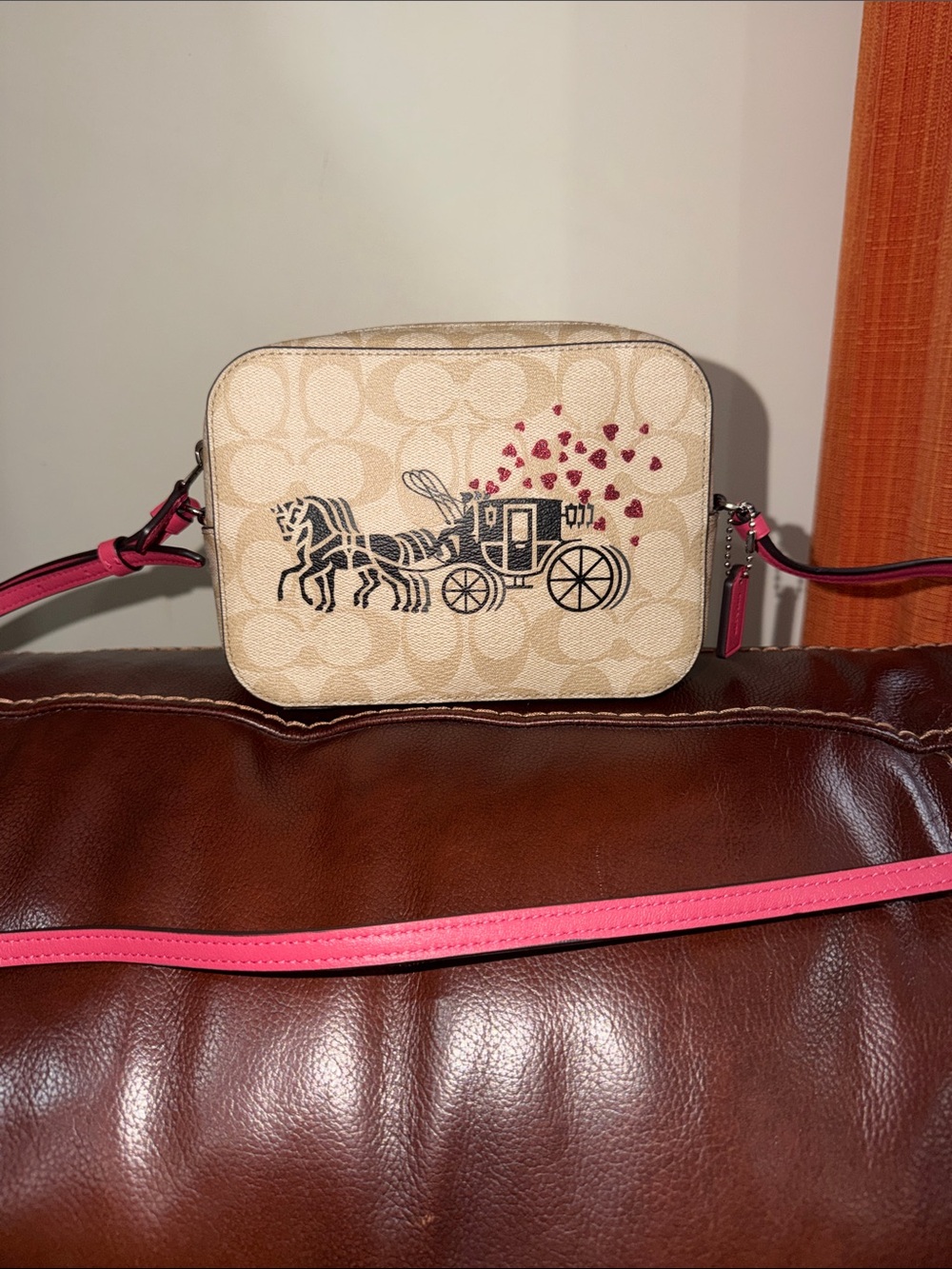 ‼️Coach Camera Bag In Signature  Horse And Carriage Heart Print Crossbody Bag